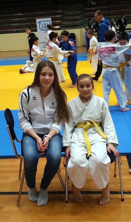 12295234_630239953782766_7522516871111240808_n